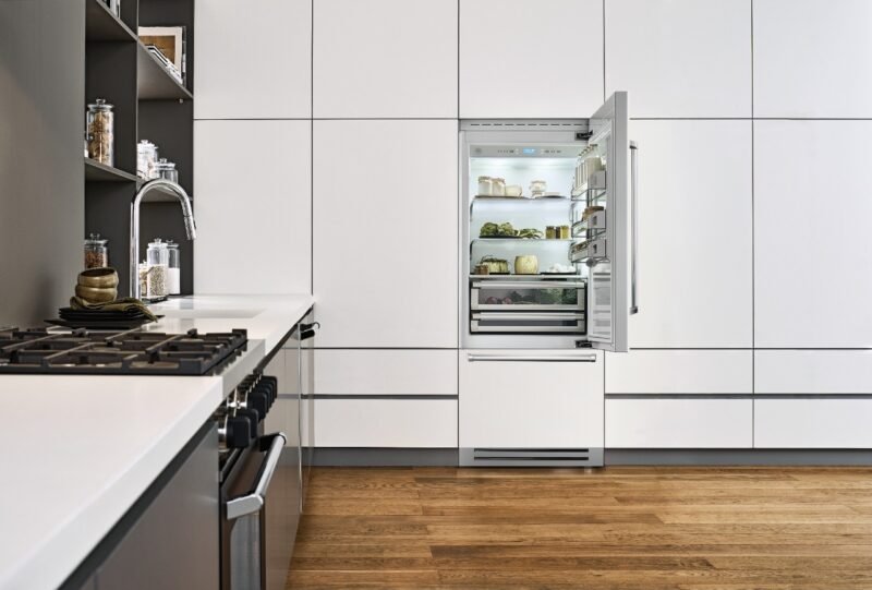 refrigerador_bertazzoni_silencioso_2_3 REFRIGERADOR BERTAZZONI MAS REF905BBRXTT